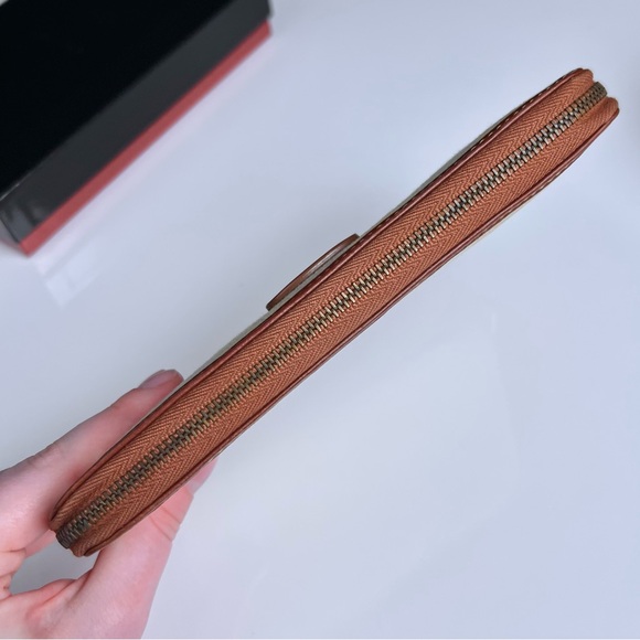 Celine Long Zip Around Wallet With Box - Picture 4 of 9